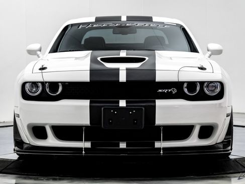 Used 2018 Dodge Challenger SRT Hellcat RWD image 35