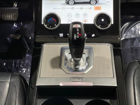 Used 2020 Land Rover Range Rover Evoque SE image 16