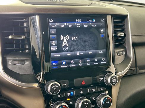 Used 2021 RAM 1500 Laramie image 15