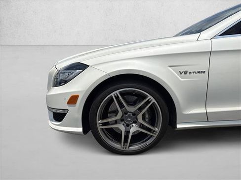 Used 2012 Mercedes-Benz CLS 63 AMG image 26