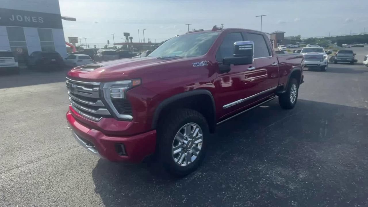 Certified 2024 Chevrolet Silverado 2500 High Country w/ High Country Premium Package AWD/4WD image 5