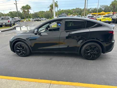Used 2023 Tesla Model Y Long Range AWD/4WD image 7