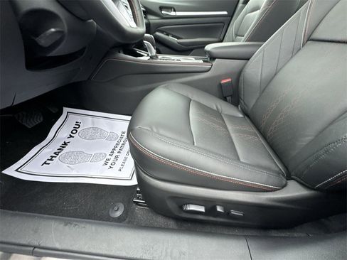 New 2025 Nissan Altima 2.5 SR image 12