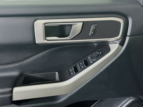 Used 2024 Ford Explorer XLT w/ Equipment Group 202A image 15