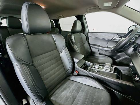 Used 2024 Mitsubishi Outlander SE AWD/4WD image 33