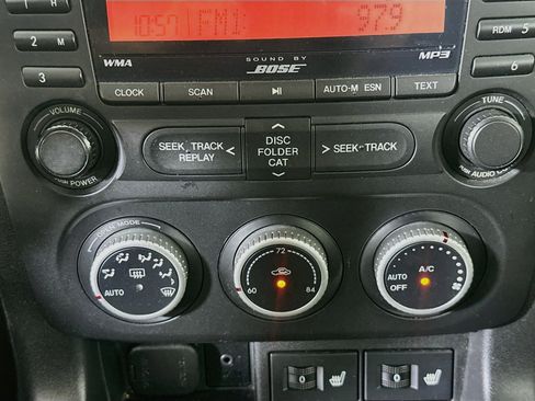 Used 2012 MAZDA MX-5 Miata Grand Touring RWD image 21