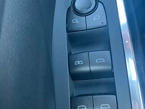 New 2026 Chevrolet Traverse LT w/ Sun and Wheel Package image 13