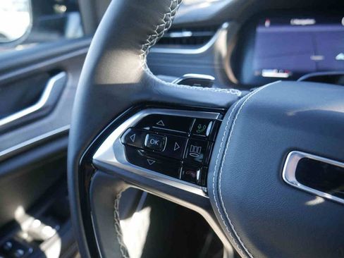 New 2025 Jeep Grand Cherokee Overland w/ Adv Protech Group III image 40