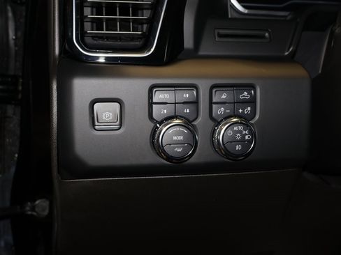 Certified 2023 GMC Sierra 1500 Denali image 14