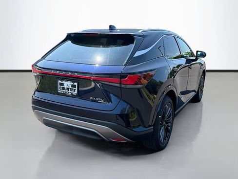Used 2025 Lexus RX 350 Premium w/ Accessory Package AWD/4WD image 7