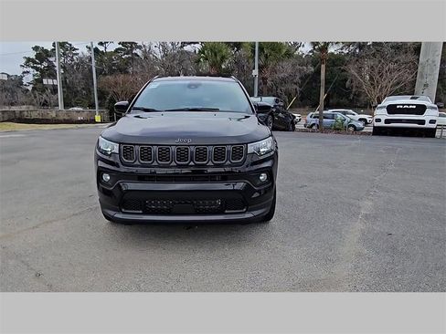 New 2026 Jeep Compass Latitude image 38