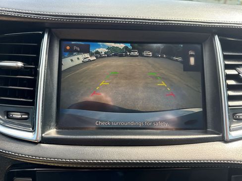 Used 2020 INFINITI QX50 Luxe w/ Navigation Package AWD/4WD image 22