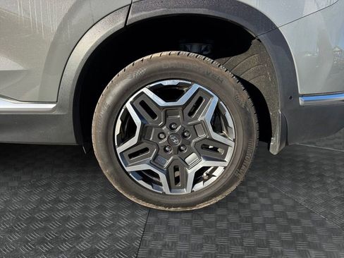 Used 2023 Hyundai Santa Fe Limited image 17