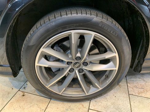 Used 2022 Audi Q3 2.0T Premium w/ Black Optic Sport Package AWD/4WD image 12