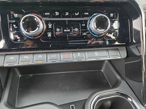 Used 2025 GMC Sierra 1500 AT4 image 15