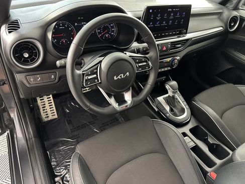 Used 2024 Kia Forte GT-Line w/ GT-Line Premium Package FWD image 16