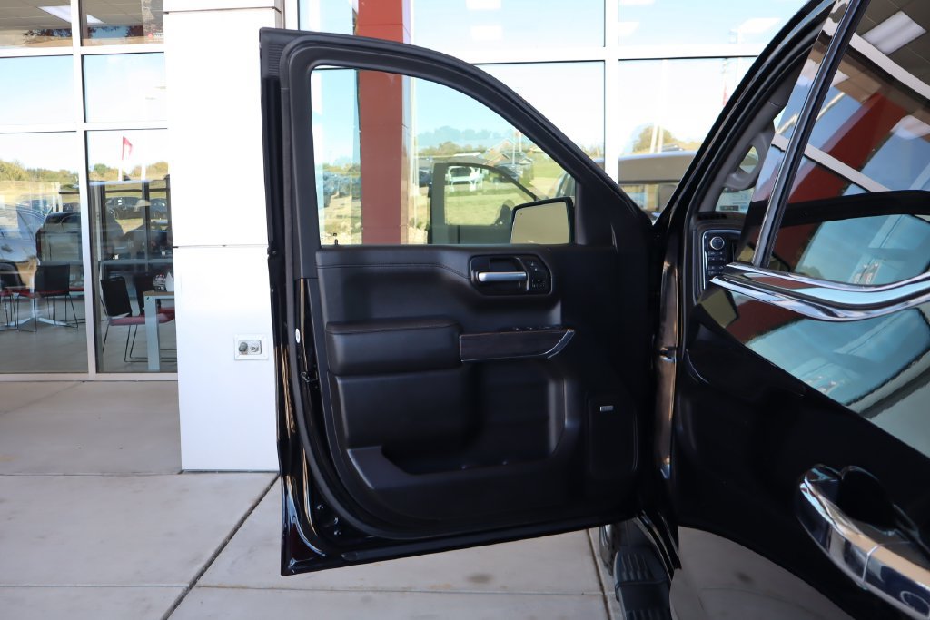 Used 2021 Chevrolet Silverado 1500 LTZ AWD/4WD image 14