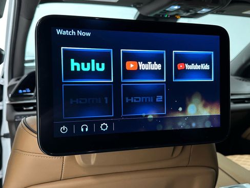 Used 2024 Cadillac Escalade ESV Sport w/ LPO, ONYX Package image 45