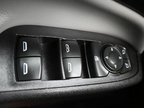 Used 2020 Chevrolet Equinox LS FWD image 24