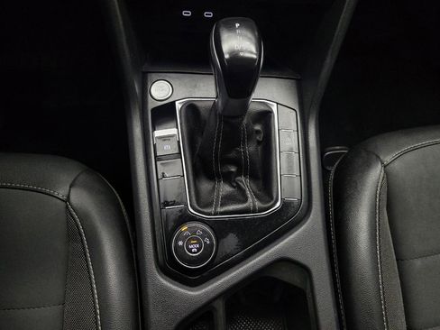 Used 2022 Volkswagen Taos SE image 26