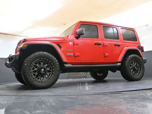 Used 2020 Jeep Wrangler Unlimited Sahara w/ Uconnect 4C Nav & Sound Group image 40