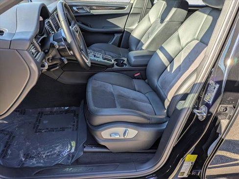 Used 2018 Porsche Macan Sport Edition image 15