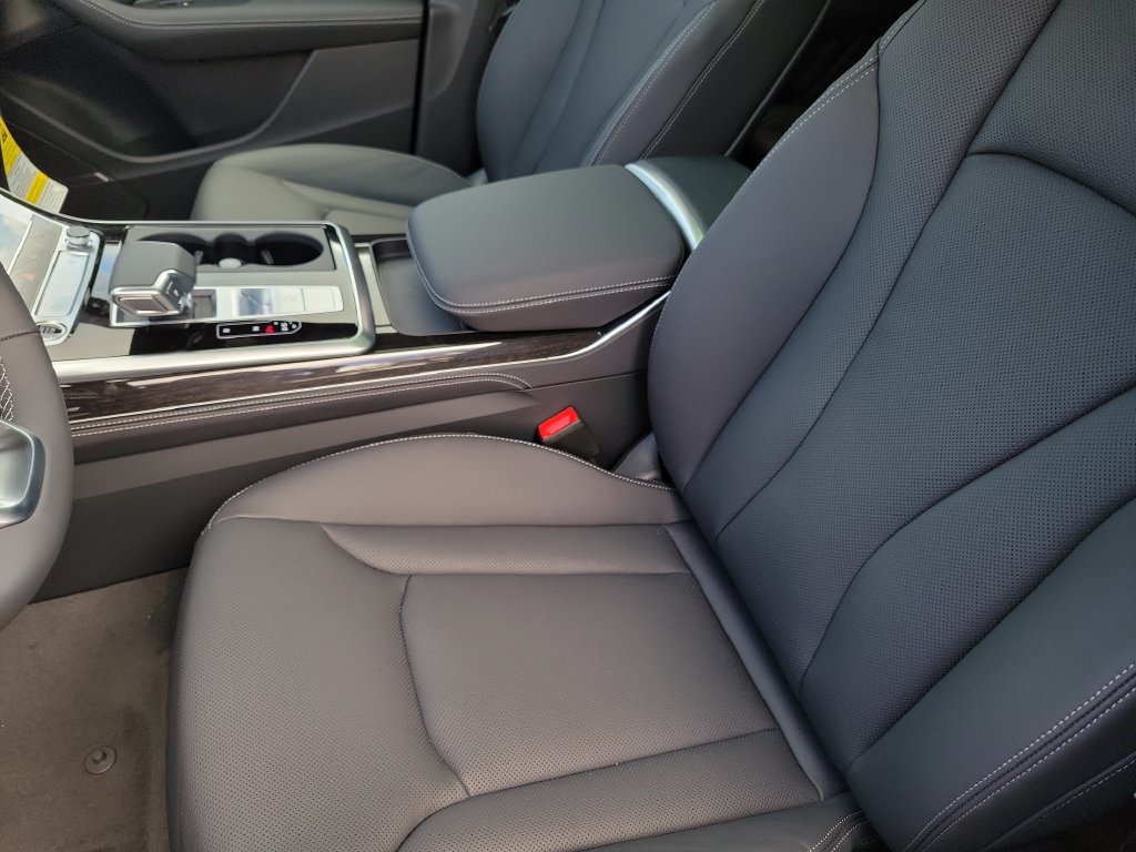 New 2027 Audi Q8 Premium Plus AWD/4WD image 17