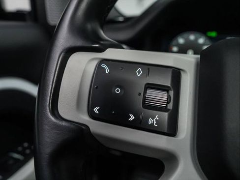 Used 2023 Land Rover Defender 130 SE AWD/4WD image 21