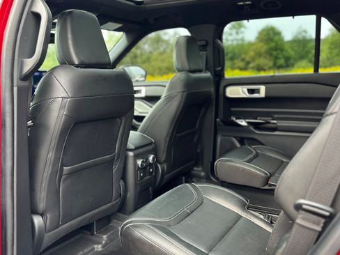 Used 2022 Ford Explorer ST w/ Equipment Group 401A AWD/4WD image 23