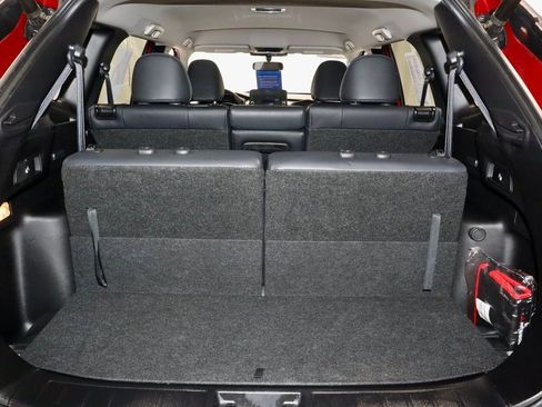 Used 2024 Mitsubishi Outlander SE image 15