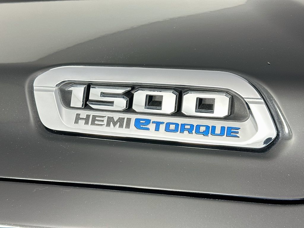 Used 2022 RAM 1500 Big Horn AWD/4WD image 29