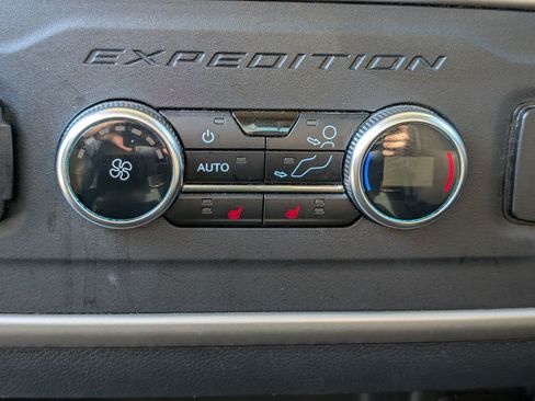 Used 2023 Ford Expedition Max Limited RWD image 16