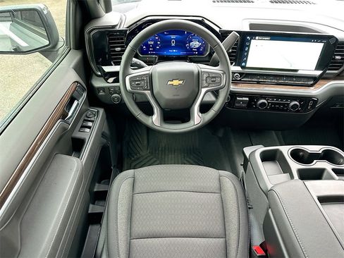 New 2026 Chevrolet Silverado 1500 LT image 16
