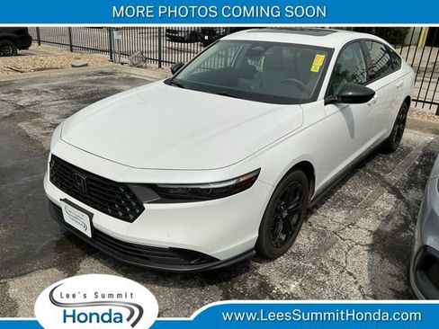 Used 2025 Honda Accord SE image 1