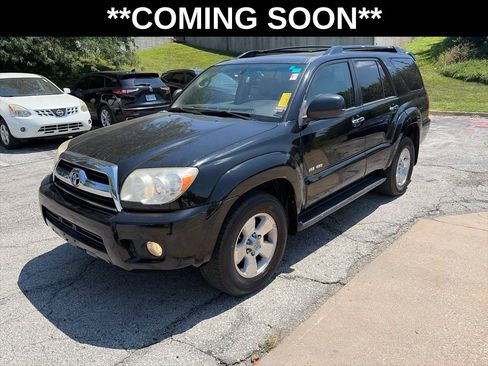Used 2006 Toyota 4Runner SR5 AWD/4WD image 1