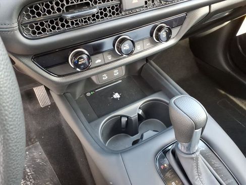 New 2026 Honda HR-V LX image 24