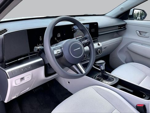 Certified 2026 Hyundai Kona SE FWD image 17