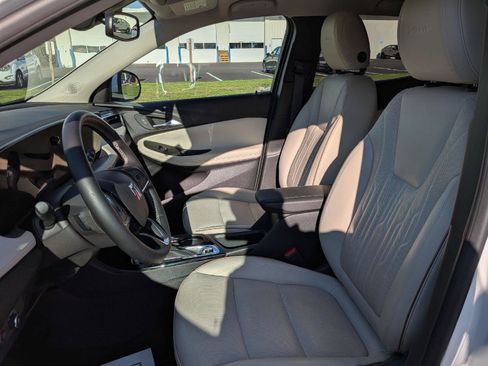 Used 2024 Buick Encore GX Avenir w/ Avenir Convenience Package AWD/4WD image 12