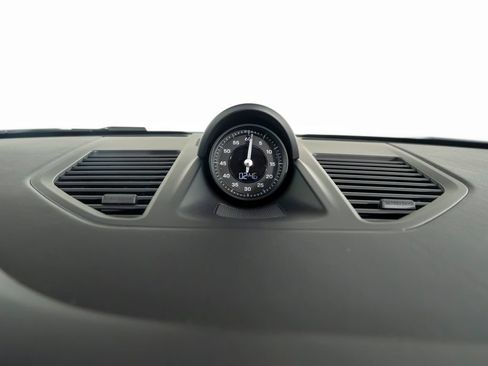 Certified 2024 Porsche 911 AWD/4WD image 30