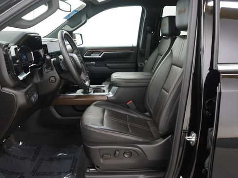 Used 2024 Chevrolet Silverado 1500 High Country image 26