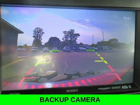 Used 2016 Jeep Wrangler Unlimited Rubicon w/ Connectivity Group AWD/4WD image 5