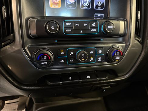 Used 2018 Chevrolet Silverado 1500 LT w/ All Star Edition AWD/4WD image 41