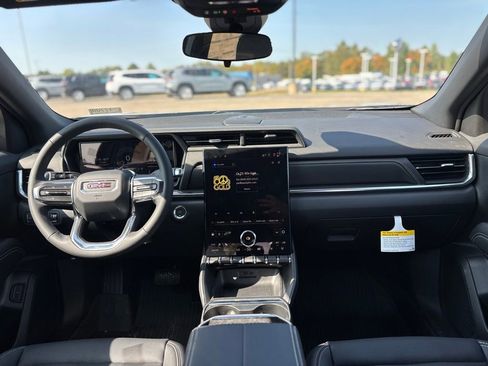 Used 2026 GMC Terrain Elevation w/ Elevation Premium Package image 16