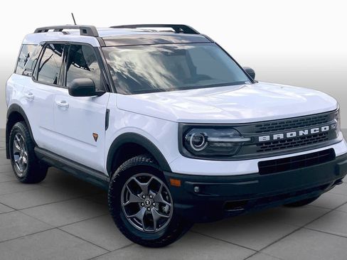 Certified 2023 Ford Bronco Sport Badlands w/ Premium Package AWD/4WD image 3