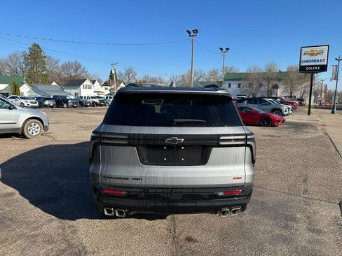 New 2026 Chevrolet Traverse RS w/ LPO, Floor Liner Package AWD/4WD image 5
