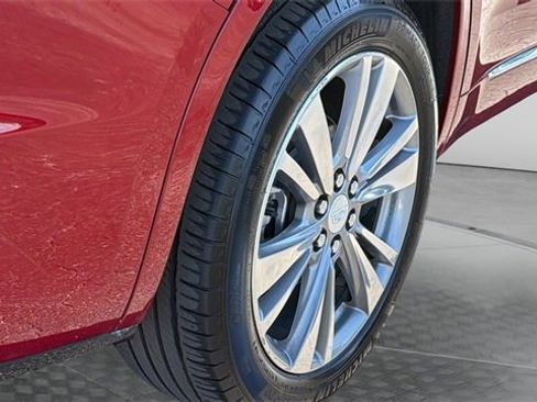 Certified 2025 Cadillac XT6 Premium Luxury image 13