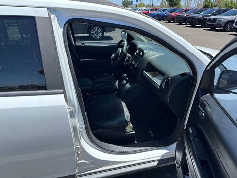 Used 2015 Jeep Compass Sport w/ Power Value Group FWD image 17