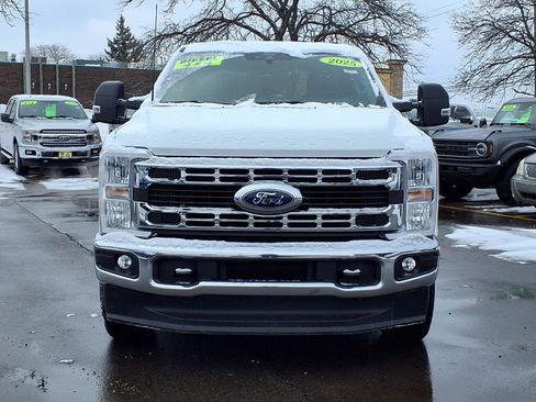 Used 2025 Ford F250 XLT image 18