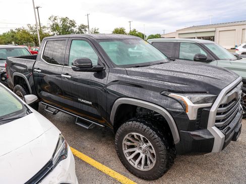 Used 2024 Toyota Tundra Limited w/ Power Package AWD/4WD image 7