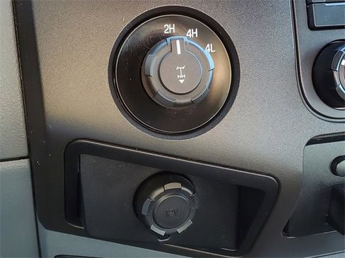 Used 2013 Ford F250 XL image 17